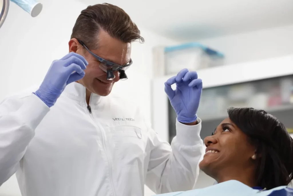 Dr. Mariano Estrada, dental surgeon and prosthetic expert | Center for Implants & Dental Aesthetics, Santo Domingo, Dominican Republic